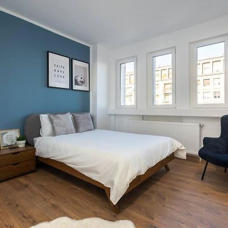 Stylish Apartament Magheru บูคาเรสต์ ภายนอก รูปภาพ