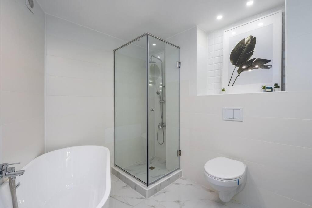 Stylish Apartament Magheru บูคาเรสต์ ภายนอก รูปภาพ