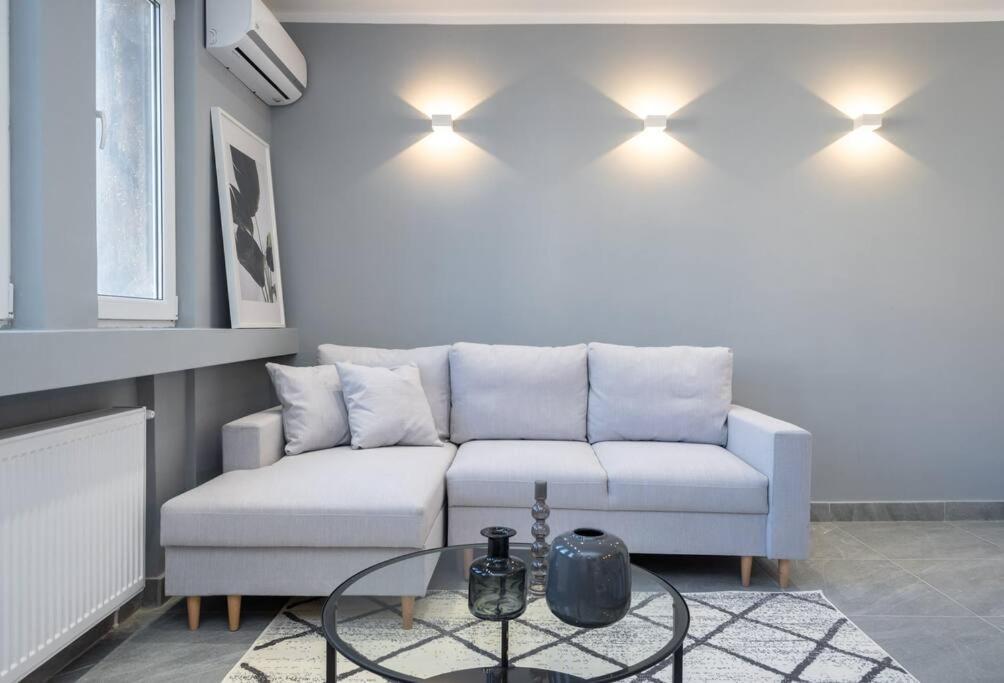 Stylish Apartament Magheru บูคาเรสต์ ภายนอก รูปภาพ