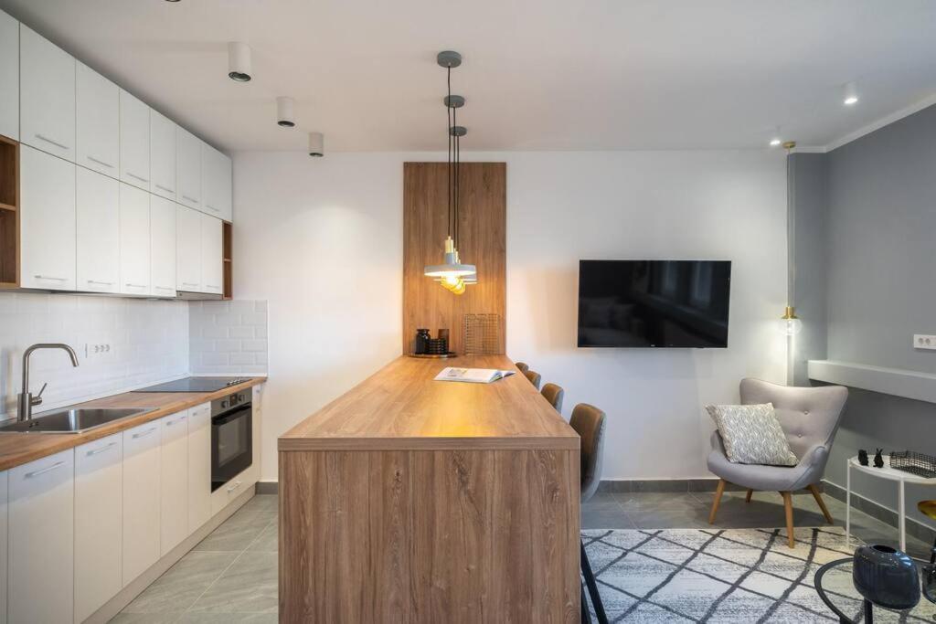 Stylish Apartament Magheru บูคาเรสต์ ภายนอก รูปภาพ
